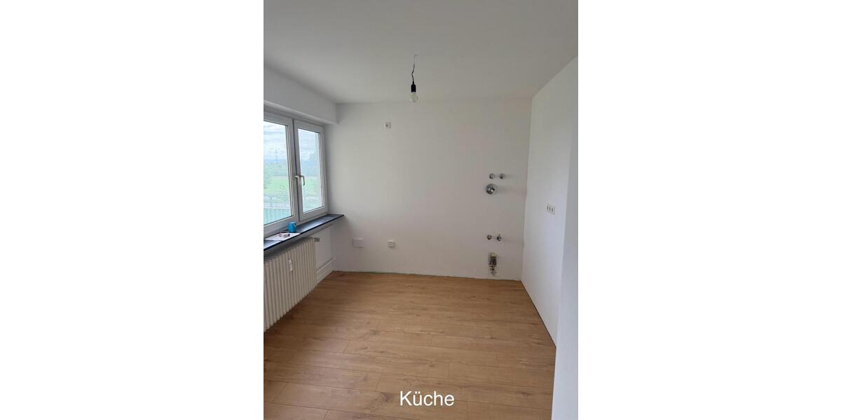 Neu sanierte Dachgeschosswohnung in Schwetzingen-Nord 3 zimmer