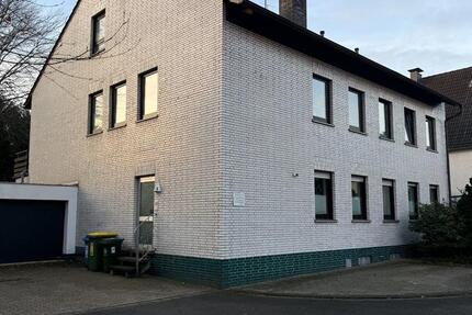 Gemütliche DG-Wohnung, Kamin & viel Tageslicht nähe Landwehr 3 zimmer