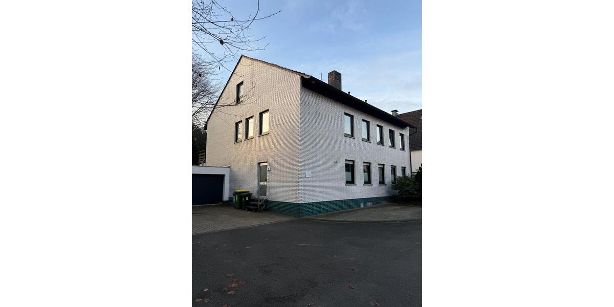 Gemütliche DG-Wohnung, Kamin & viel Tageslicht nähe Landwehr 3 zimmer