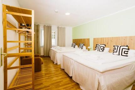 Wohnung Kassel - 3 Zimmer, 70 m&sup2;, 1.700&euro; | Angebot:25103152
