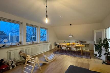 Schöne, helle 2-Zimmer-Dachgeschosswohnung Großburgwedel mit EBK 2 zimmer