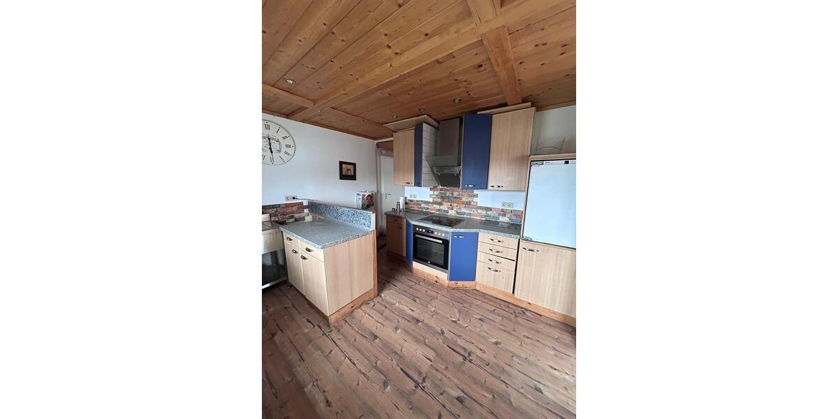 Etagenwohnung Neunkirchen Heinitz - 2 Zimmer, 64 m&sup2;, 650&euro; | Angebot:26167117