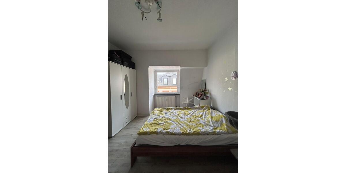 Etagenwohnung Flensburg - 3 Zimmer, 52 m&sup2;, 440&euro; | Angebot:25234233