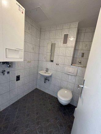 Dachgeschoßwohnung Pforzheim Nordstadt - 3 Zimmer, 60 m&sup2;, 345&euro; | Angebot:26271054