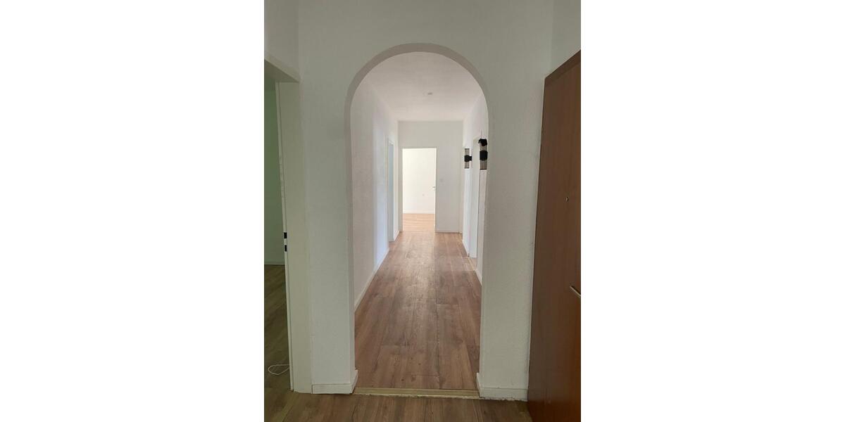 Renovierte WG-Zimmer in Ludwigshafen 5 zimmer