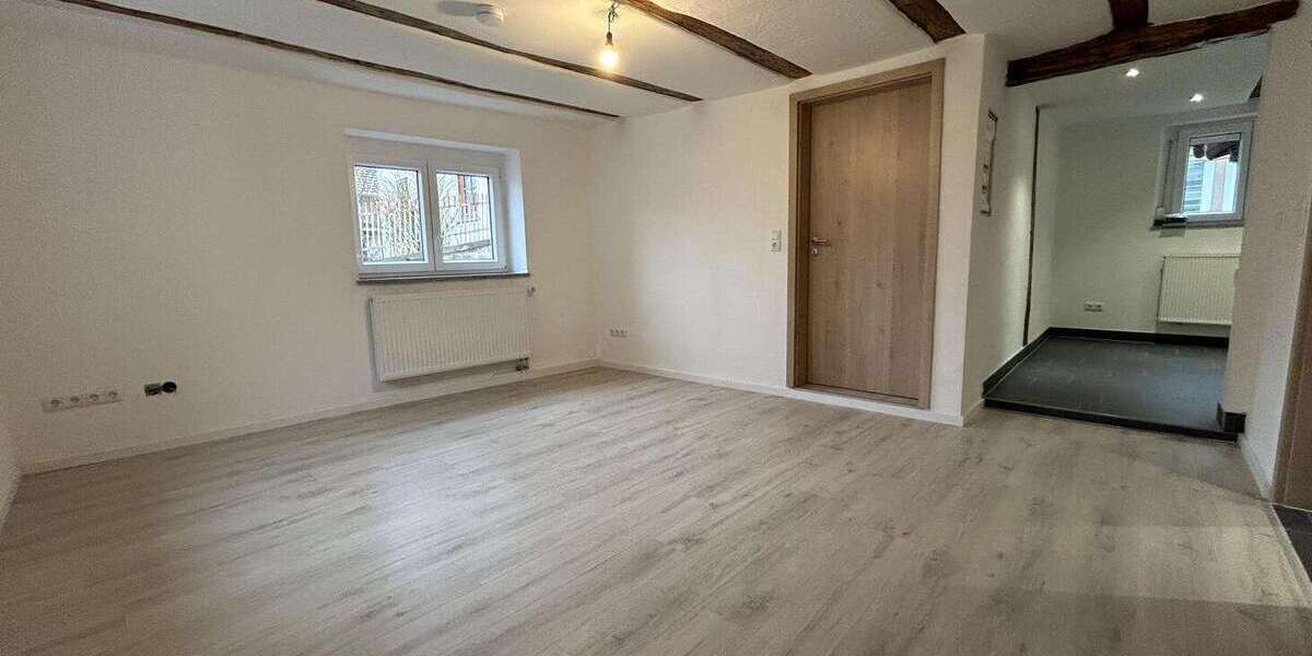Etagenwohnung Niederwerrn - 2 Zimmer, 45 m&sup2;, 550&euro; | Angebot:25500826