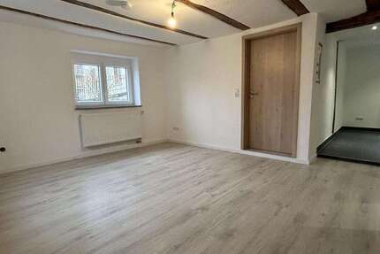 Wohnung Niederwerrn - 2 Zimmer, 45 m&sup2;, 550&euro; | Angebot:25500826