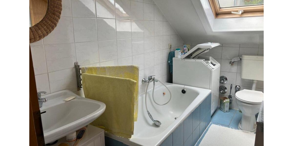 Dachgeschoßwohnung Bad Boll - 2 Zimmer, 43 m&sup2;, 750&euro; | Angebot:26636231