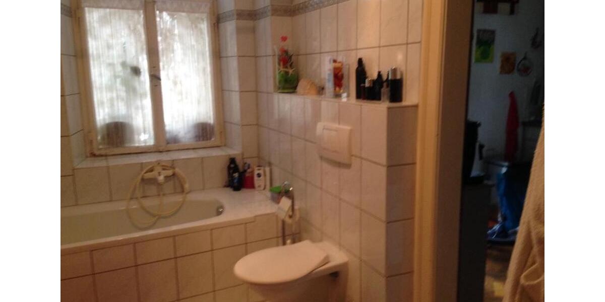 Etagenwohnung Lörrach - 3 Zimmer, 92 m&sup2;, 1.200&euro; | Angebot:24977522