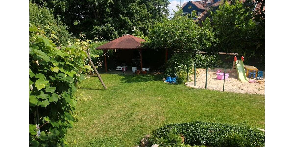 Dachgeschoßwohnung Wolfsburg Alt-Wolfsburg - 2.5 Zimmer, 90 m&sup2;, 860&euro; | Angebot:24993944