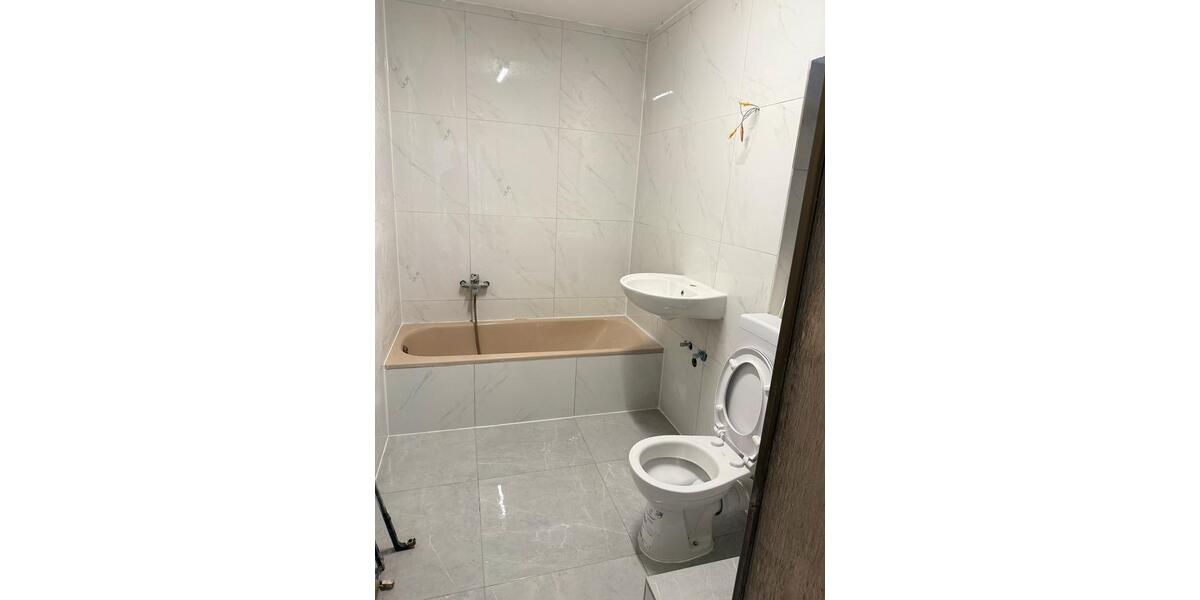 Einfamilienhaus Feldatal - 8 Zimmer, 280 m&sup2;, 1.390&euro; | Angebot:26604948