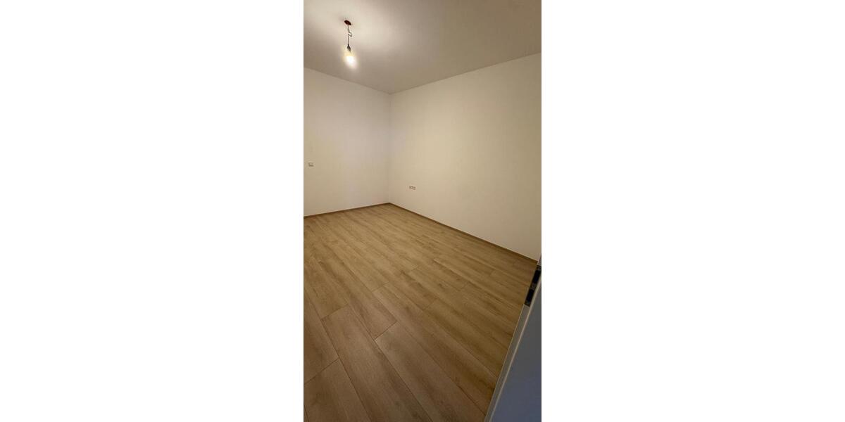 Erdgeschoßwohnung Beverungen - 4 Zimmer, 85 m&sup2;, 680&euro; | Angebot:26491229