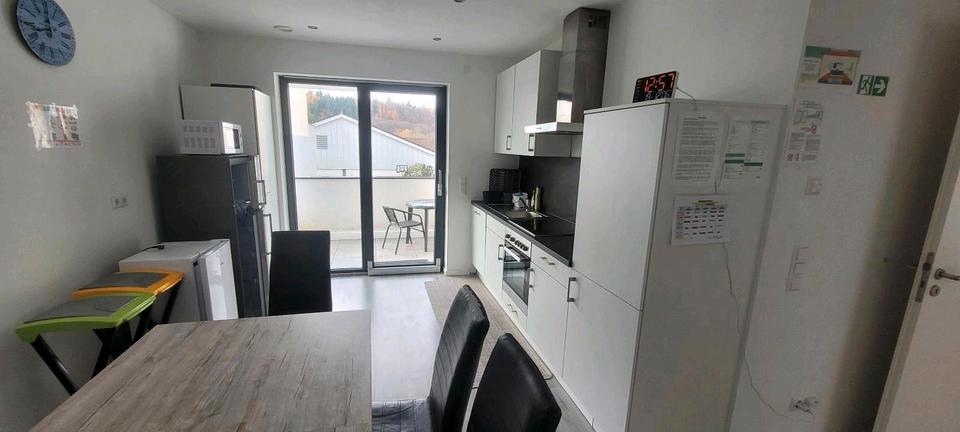 Wohnen auf Zeit Gaggenau - 4 Zimmer, 130 m&sup2;, 600&euro; | Angebot:26553502