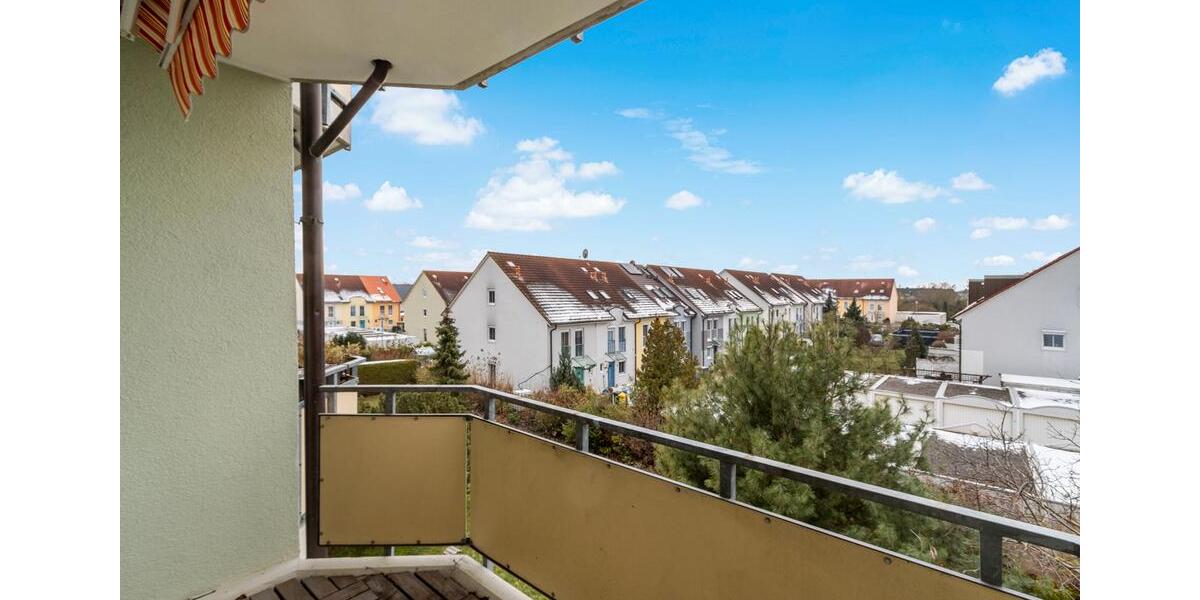 Geräumige 3-Raumwohnung mit Balkon und Stellplatz in Freiimfelde 3 zimmer