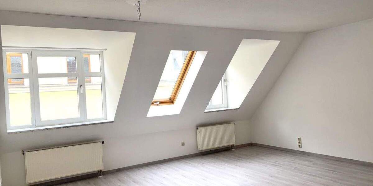 Etagenwohnung Auerbach Mühlgrün - 2 Zimmer, 68 m&sup2;, 400&euro; | Angebot:25741450