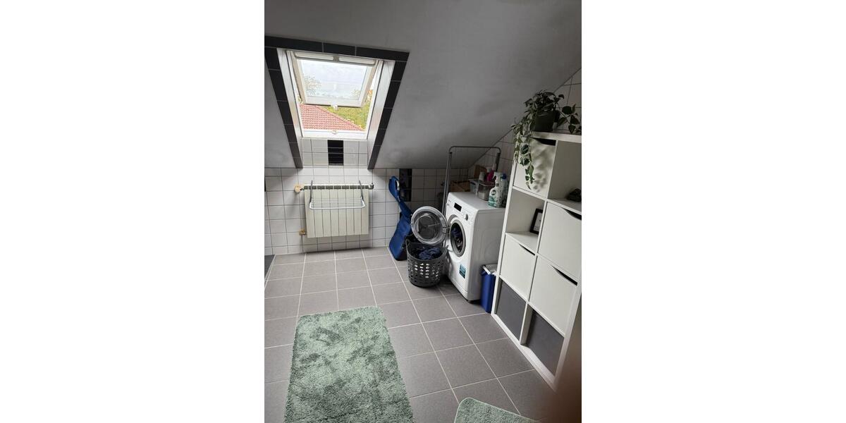 gemütliche 4 Zimmer DG-Wohnung mit Fernblick 4 zimmer