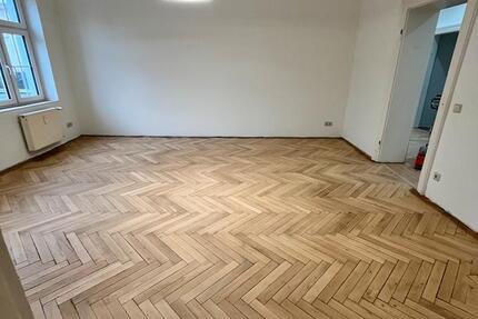 Wohnung Neunkirchen - 5 Zimmer, 245 m&sup2;, 1.800&euro; | Angebot:25238476