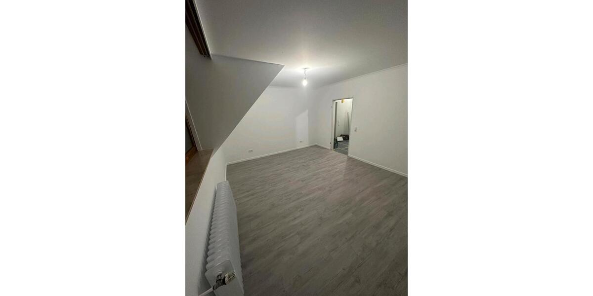 Etagenwohnung Grefrath - 3 Zimmer, 90 m&sup2;, 990&euro; | Angebot:26045482