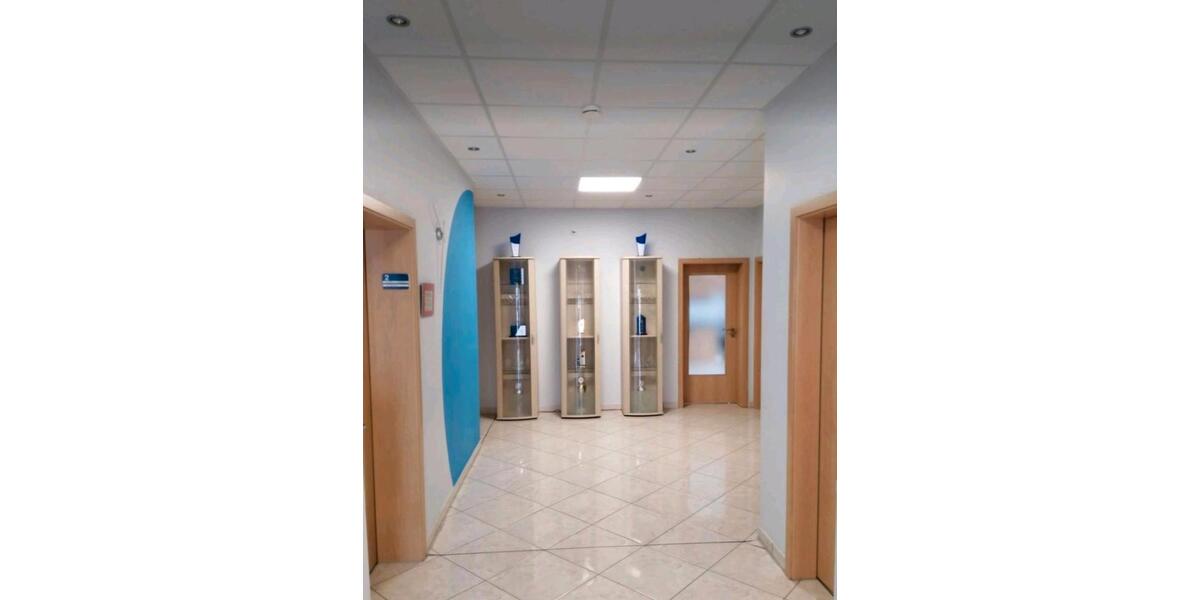 Vielvältige nutzbare Büroraum zu Vermieten zimmer