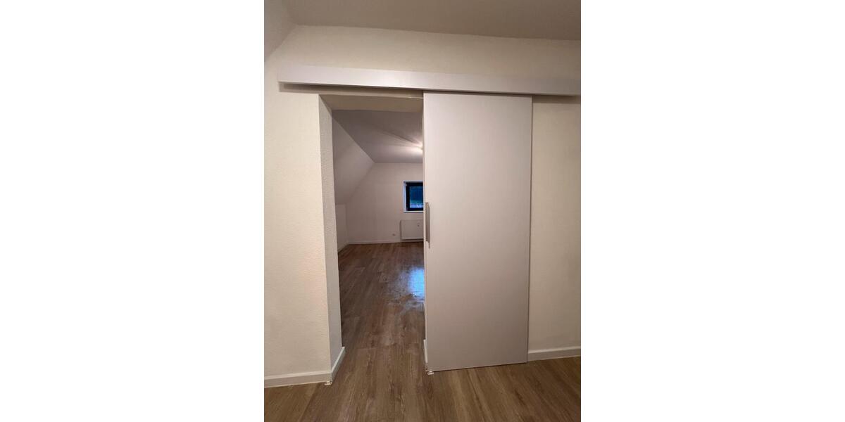 Dachgeschoßwohnung Lahr (Schwarzwald) - 1.5 Zimmer, 53 m&sup2;, 700&euro; | Angebot:26034145