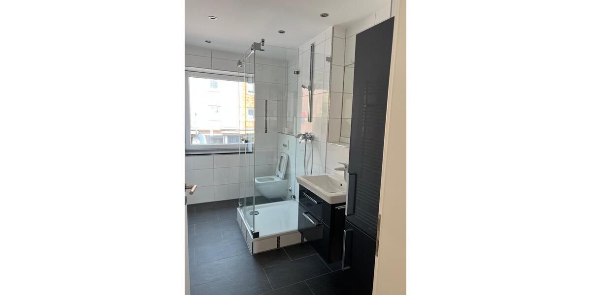 Etagenwohnung Aachen Aachen-Mitte - 2 Zimmer, 65 m&sup2;, 750&euro; | Angebot:26637426