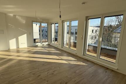 Wohnung Berlin Treptow-Köpenick - 2 Zimmer, 65 m&sup2;, 1.430&euro; | Angebot:22987352