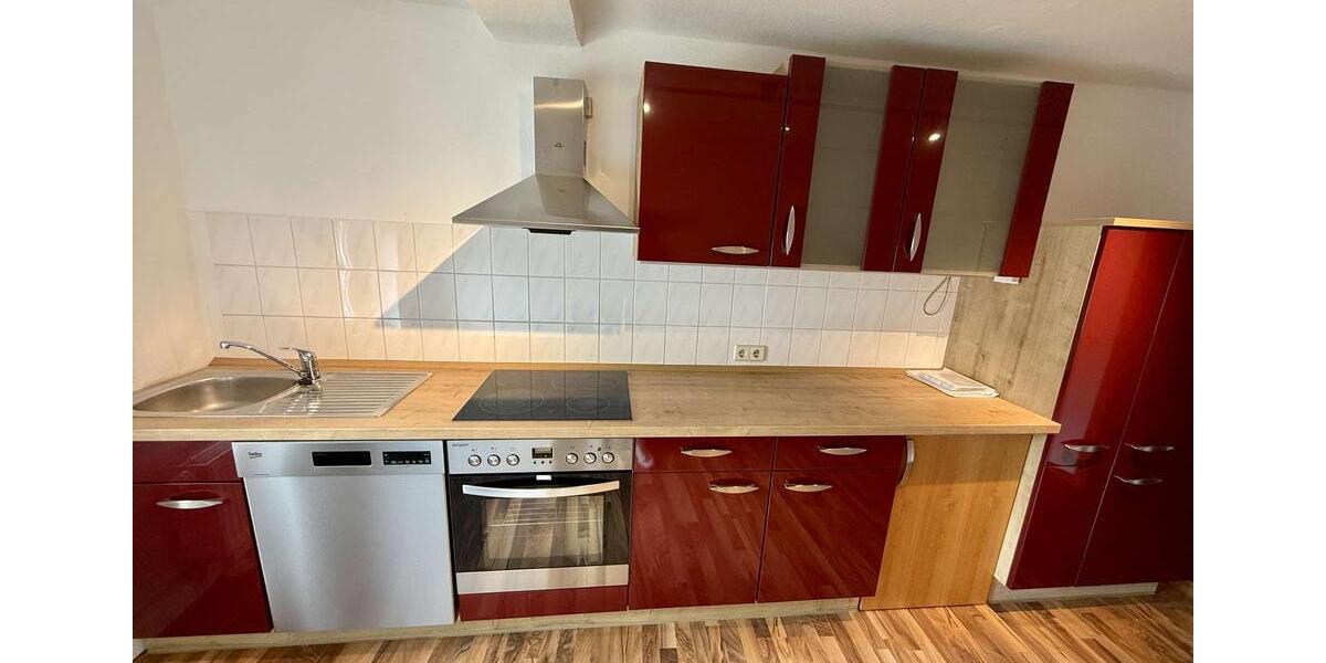 Etagenwohnung Döbeln - 4 Zimmer, 121 m&sup2;, 800&euro; | Angebot:26183314
