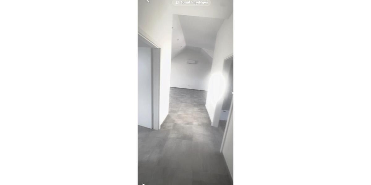 Dachgeschoßwohnung Mettlach - 3 Zimmer, 70 m&sup2;, 900&euro; | Angebot:25553127