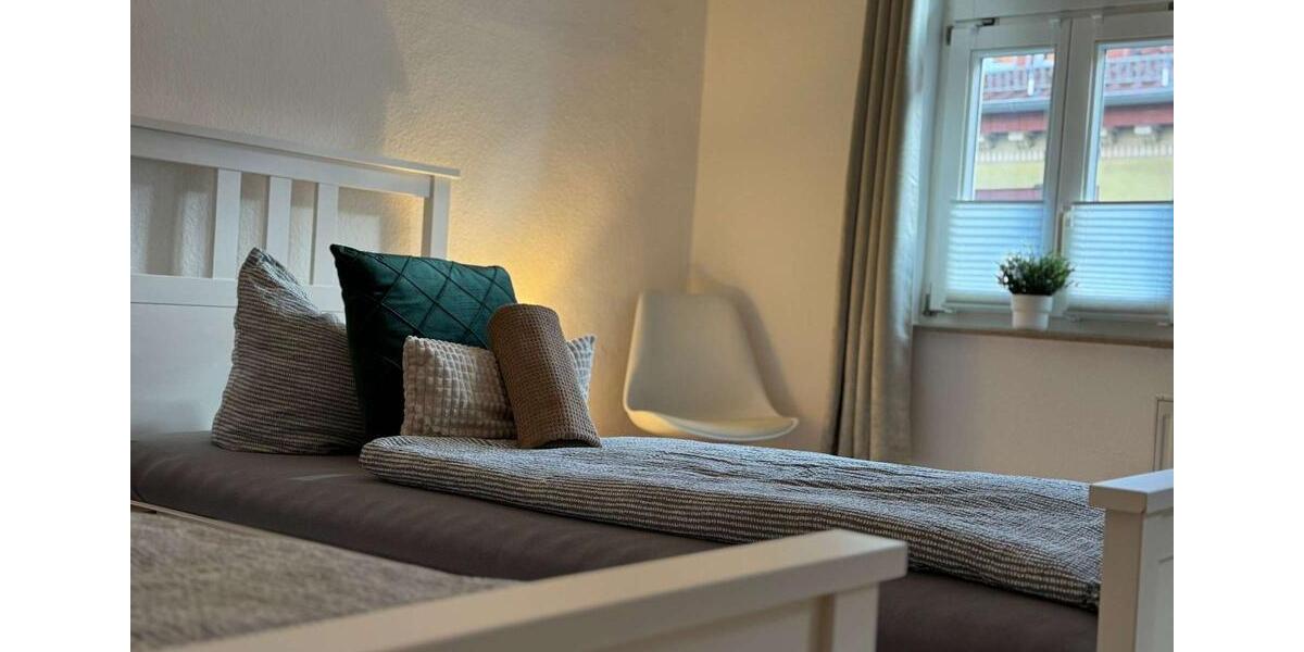Etagenwohnung Erfurt - 3 Zimmer, 55 m&sup2;, 2.200&euro; | Angebot:26262233