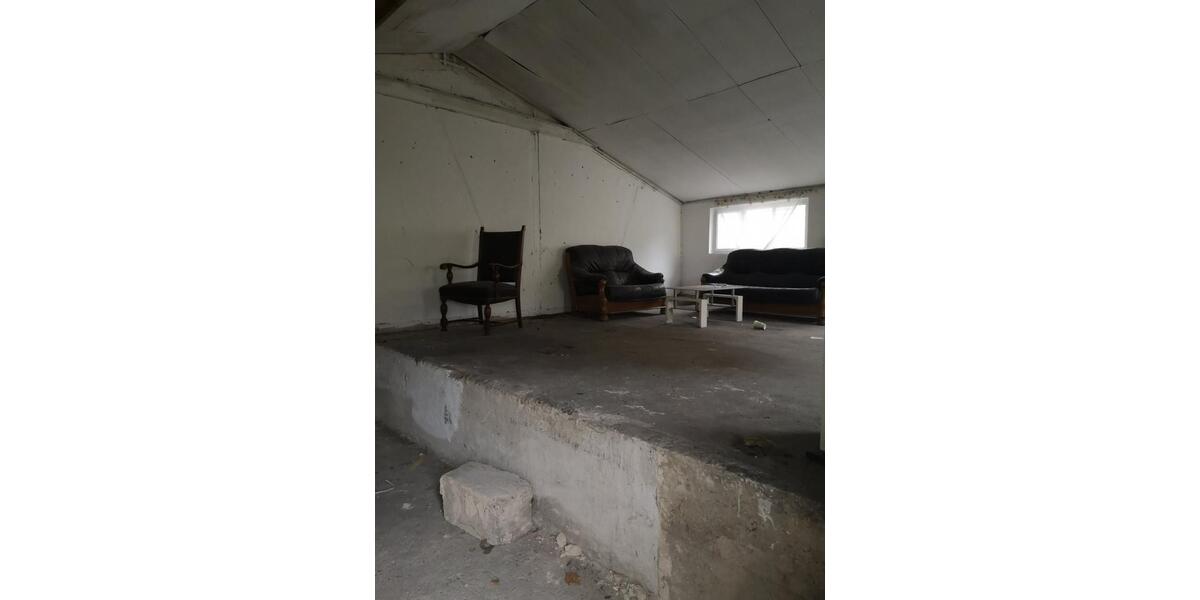 Lagerraum ca. 70m2 mit Strom zimmer