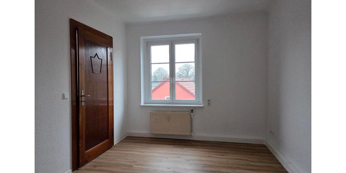 Etagenwohnung Großröhrsdorf - 3 Zimmer, 72 m&sup2;, 590&euro; | Angebot:25402571