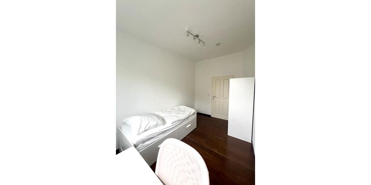 Etagenwohnung Düsseldorf Stadtbezirk 5 - 1 Zimmer, 12 m&sup2;, 660&euro; | Angebot:26552485