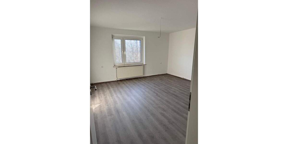 Etagenwohnung Zeitz - 4 Zimmer, 73 m&sup2;, 450&euro; | Angebot:25728357