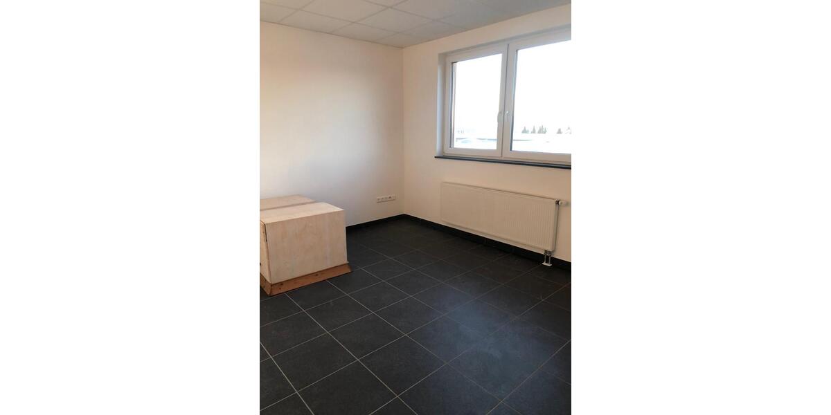 Gewerbeobjekt Leingarten - 1.300&euro; | Angebot:24707947