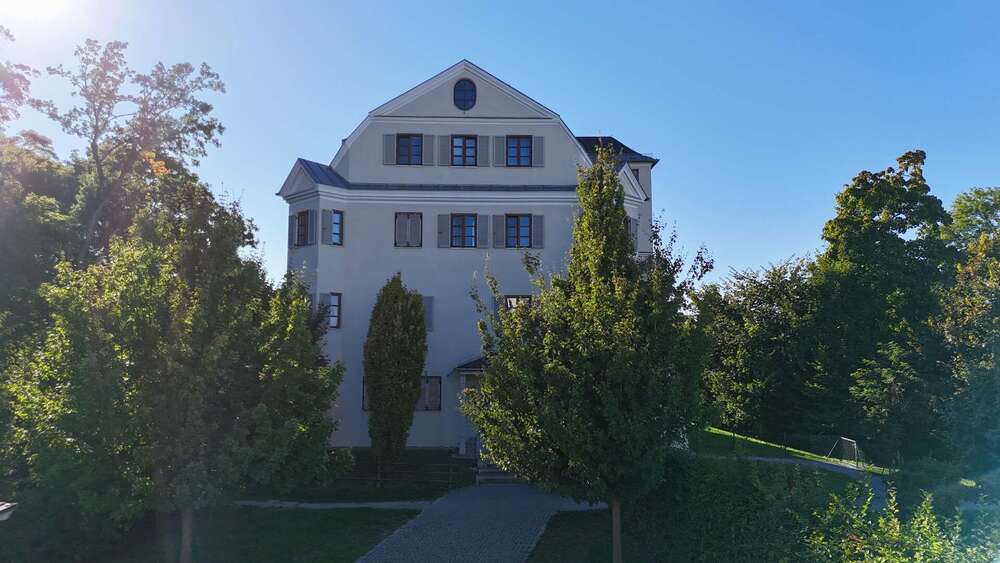 Etagenwohnung Bad Aibling - 6 Zimmer, 134 m&sup2;, 1.960&euro; | Angebot:25384994