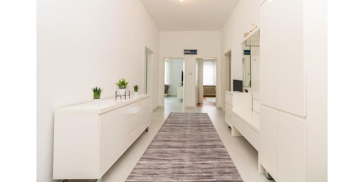 Etagenwohnung Deißlingen - 4 Zimmer, 148 m&sup2;, 1.350&euro; | Angebot:25867099