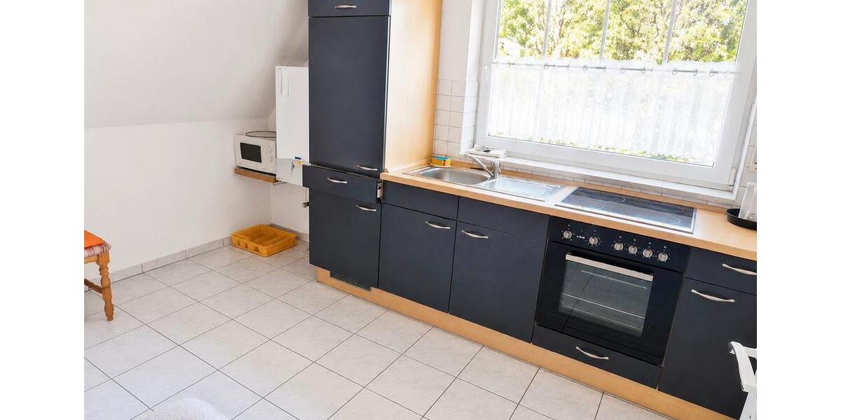 Dachgeschoßwohnung Friedeburg - 2 Zimmer, 65 m&sup2;, 600&euro; | Angebot:26665197