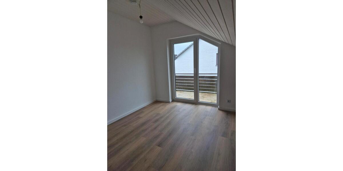 Dachgeschoßwohnung Horn-Bad Meinberg Bad Meinberg - 2 Zimmer, 50 m&sup2;, 550&euro; | Angebot:25067673