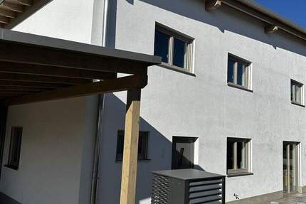 Haus Winzer Neßlbach - 4 Zimmer, 130 m&sup2;, 1.200&euro; | Angebot:24737237