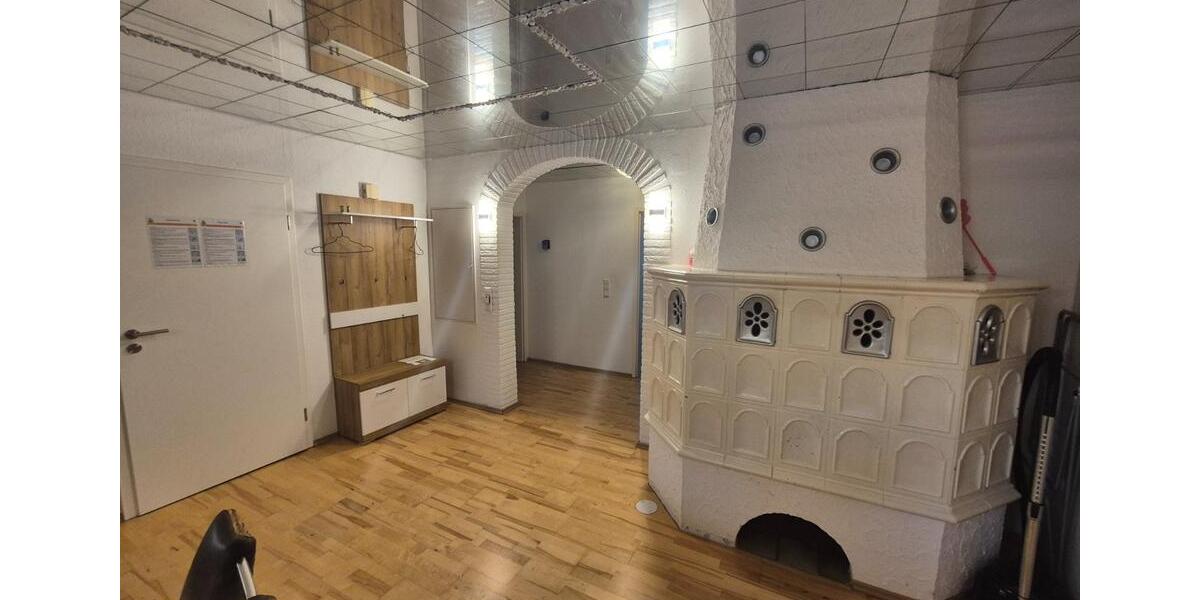 Wohnen auf Zeit Bibertal - 8 Zimmer, 225 m&sup2;, 15&euro; | Angebot:25433260