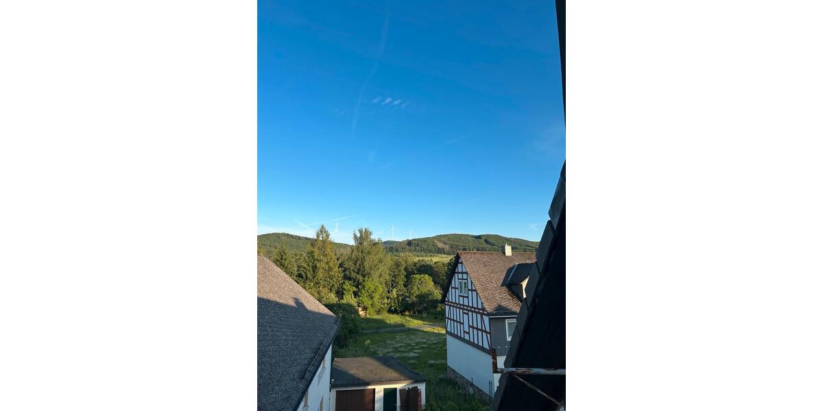 Einfamilienhaus Biedenkopf - 5 Zimmer, 120 m&sup2;, 1.700&euro; | Angebot:26199677