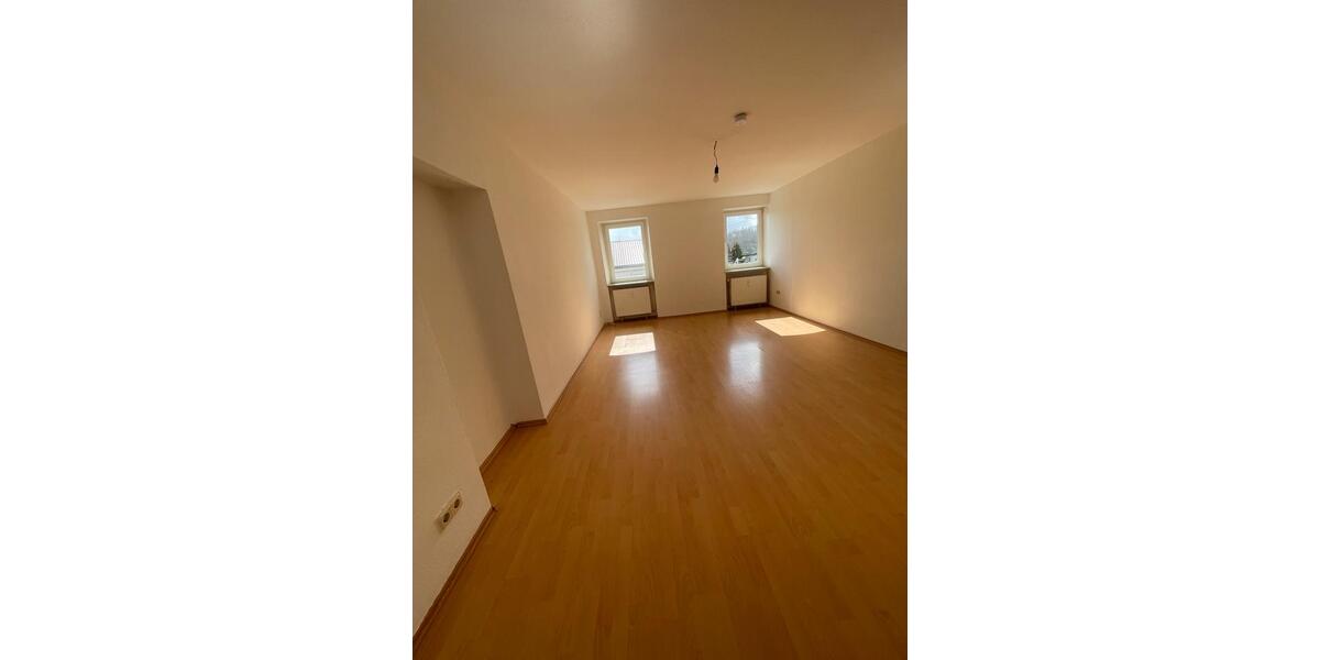 Erdgeschoßwohnung Überherrn - 2 Zimmer, 80 m&sup2;, 690&euro; | Angebot:26044270