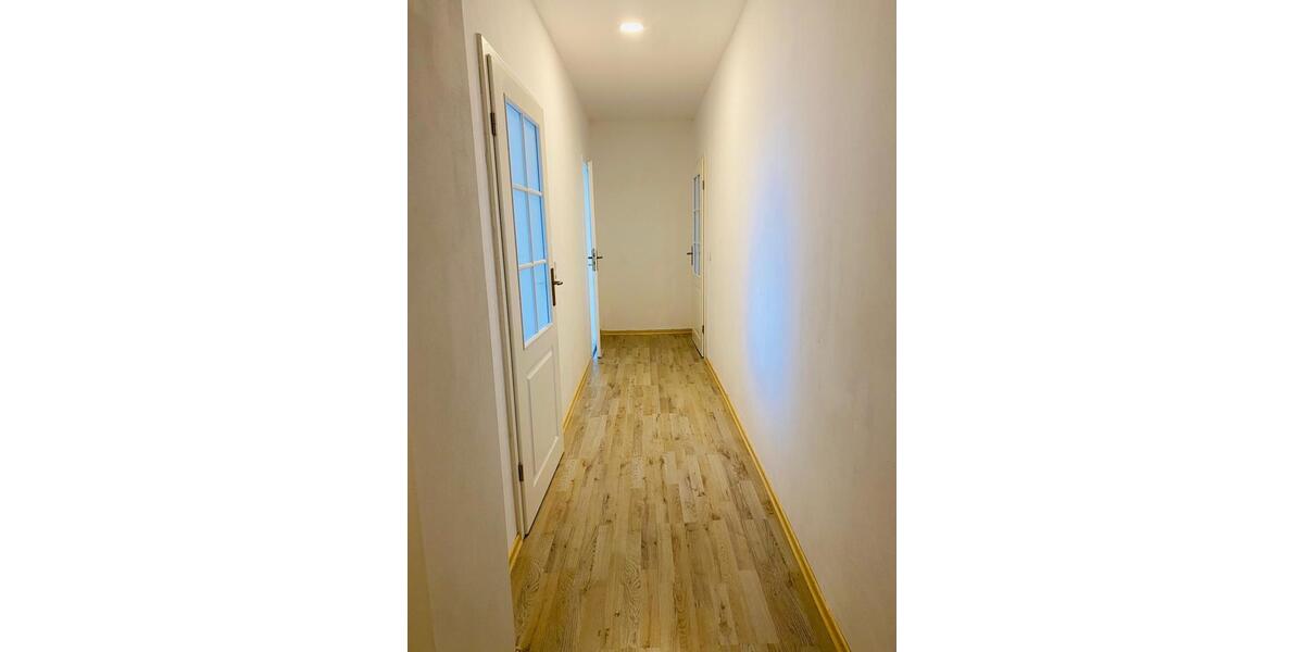 Etagenwohnung Rochlitz - 3 Zimmer, 65 m&sup2;, 500&euro; | Angebot:25591900