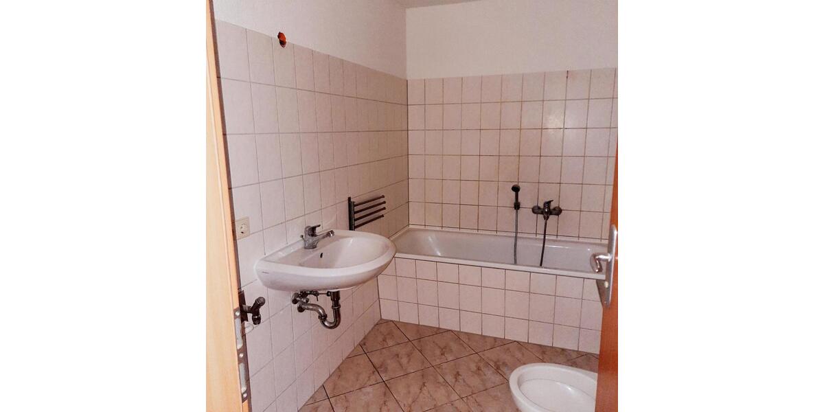 Dachgeschoßwohnung Neustadt in Sachsen - 2 Zimmer, 68 m&sup2;, 420&euro; | Angebot:24247773