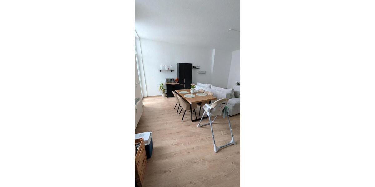 Etagenwohnung Magdeburg Lemsdorf - 4 Zimmer, 106 m&sup2;, 1.057&euro; | Angebot:24741434
