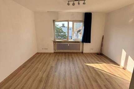 Wohnung Würzburg Sanderau - 1 Zimmer, 26 m&sup2;, 330&euro; | Angebot:27231619