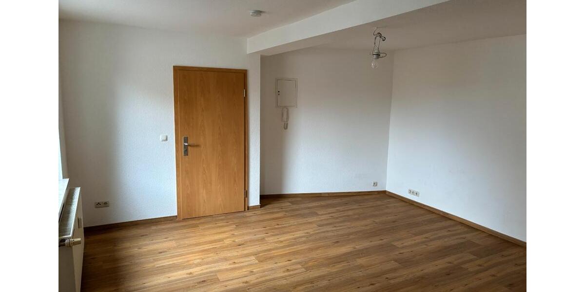 Etagenwohnung Eisenberg - 1 Zimmer, 30 m&sup2;, 250&euro; | Angebot:25999086