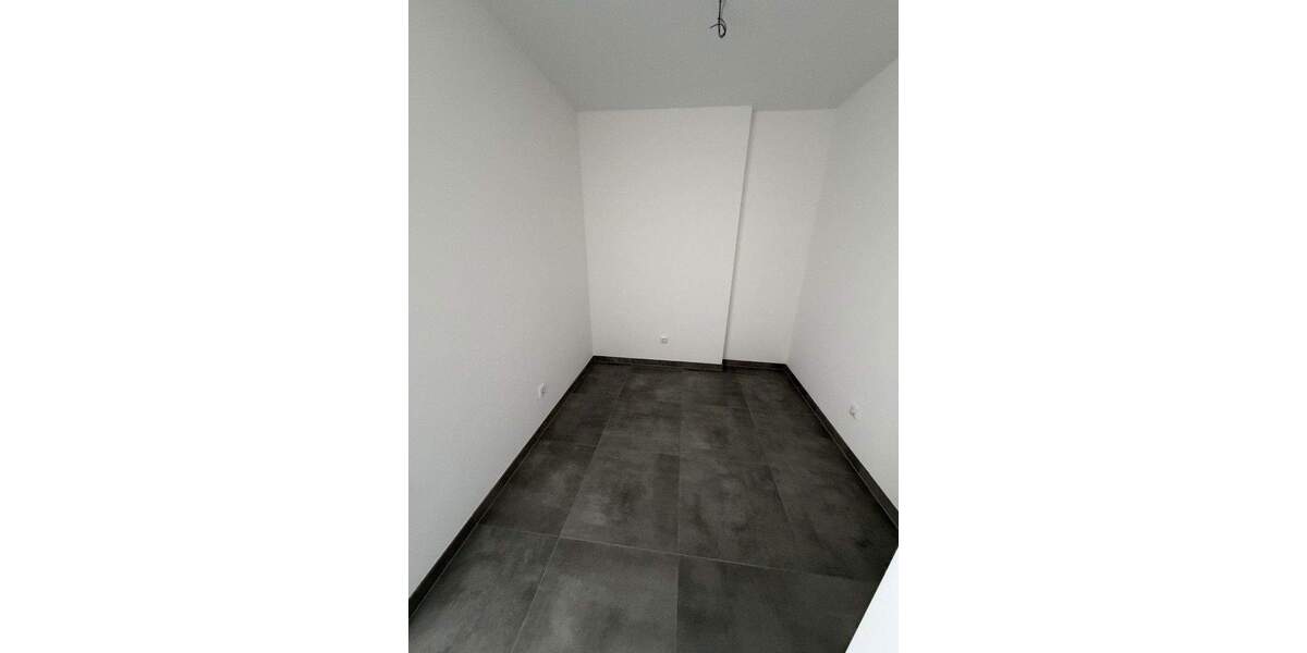 Reihenmittelhaus Ofenbach Bieber - 7 Zimmer, 200 m&sup2;, 3.000&euro; | Angebot:24031809