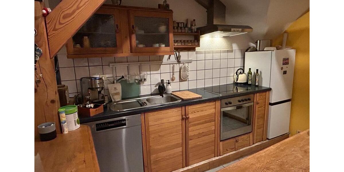 100qm Wohnung im Dachgeschoss 2 zimmer