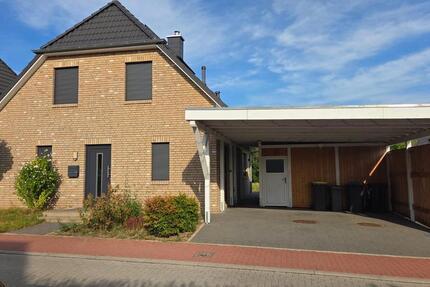 Haus Büchen - 4 Zimmer, 121 m&sup2;, 1.900&euro; | Angebot:27638454